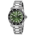 Gucci Men's Classic Swiss Quartz Watch – Green Dial, Silver Bracelet, 40mm